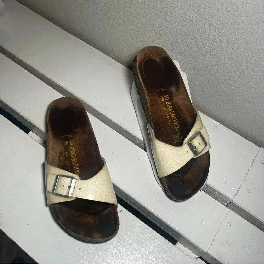 Birkenstock Madrid womens white slide sandals size 9 - Picture 2 of 10